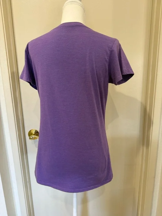 Purple "The Greatest Moms Get Promoted to Grandma" Graphic Tee - Picture 3 of 7